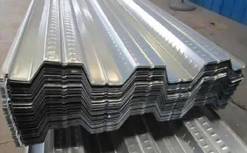 乌鲁木齐楼承板选型与施工技术全解析