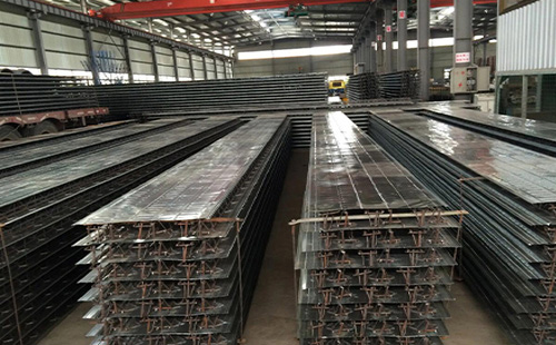 乌鲁木齐楼承板选型要点及本地化供应服务能力分析